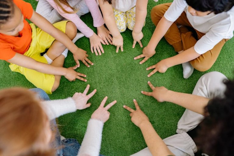 Building a Thriving Community: The Key to Successful Game Community Management